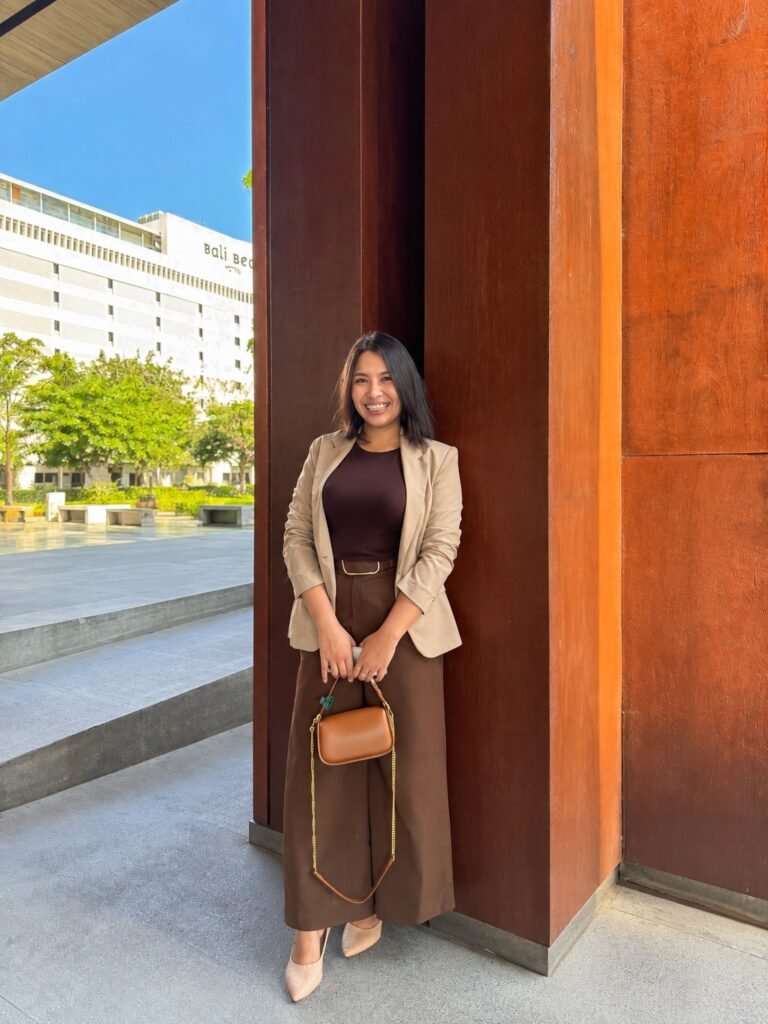 Ayu Setiari: Berangkat dari Kesederhanaan, Bertumbuh Menuju Kesuksesan